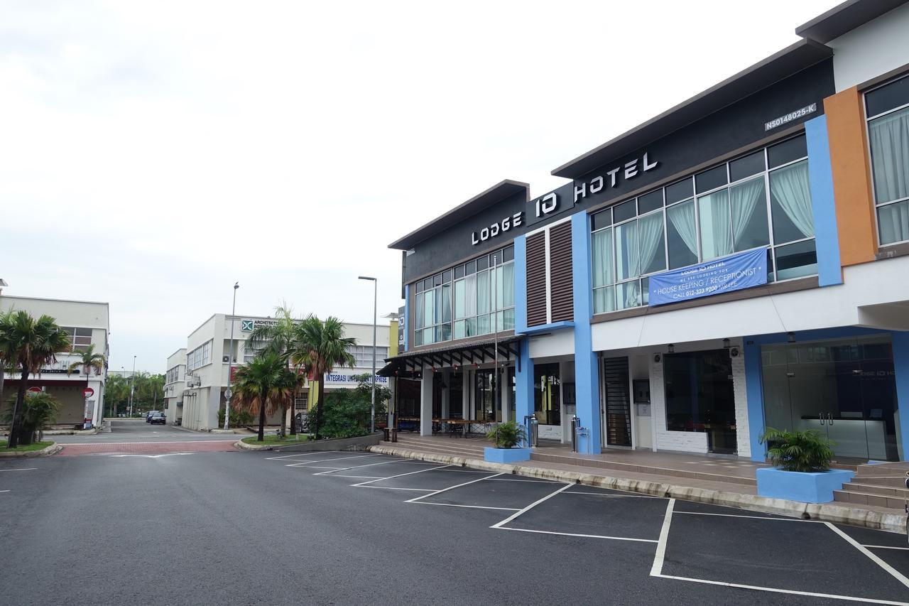 Lodge 10 Hotel Seremban Exterior photo